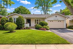 3270 SPRUCE AVENUE  Burlington, ON L7N 1J4