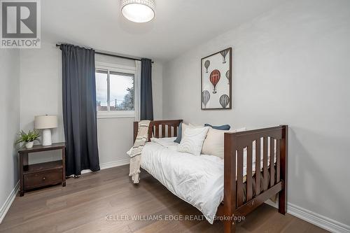 3270 Spruce Avenue, Burlington, ON - Indoor Photo Showing Bedroom