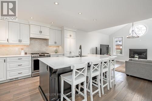 3270 Spruce Avenue, Burlington, ON - Indoor Photo Showing Other Room