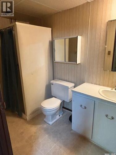 154 Parker Crescent, Canora, SK - Indoor Photo Showing Bathroom