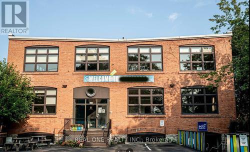 126 Catharine Street N, Hamilton, ON 