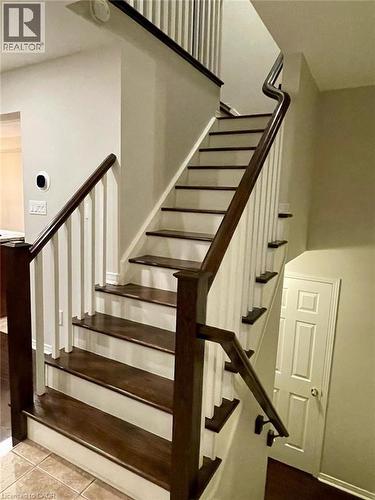 593 Southridge Drive, Hamilton, ON - Indoor Photo Showing Other Room