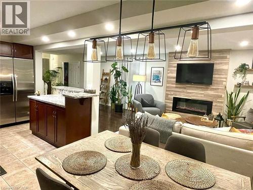 593 Southridge Drive, Hamilton, ON - Indoor With Fireplace