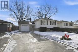 645 BRIDLE Wood  Burlington, ON L7L 4E2