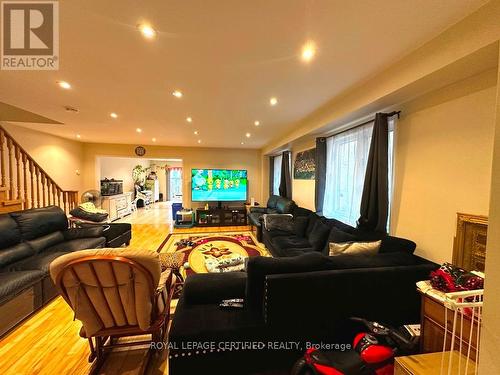 3271 Flagstone Drive, Mississauga, ON 