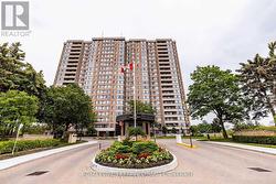 PH9 - 100 COUNTY COURT BOULEVARD  Brampton, ON L6W 3X1