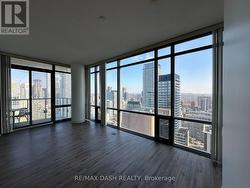 3707 - 38 GRENVILLE STREET  Toronto, ON M4Y 1X4