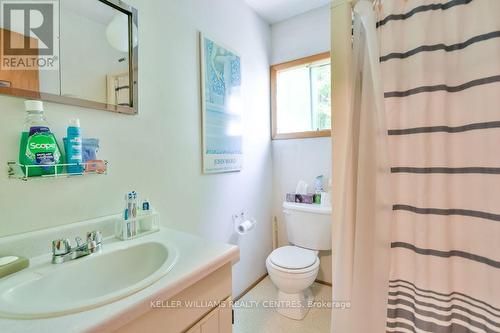 379 Champlain Road, Penetanguishene, ON - Indoor Photo Showing Bathroom