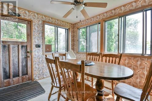 379 Champlain Road, Penetanguishene, ON - Indoor Photo Showing Dining Room