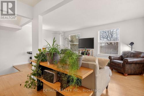 40 Appleby Private, Ottawa, ON - Indoor Photo Showing Other Room
