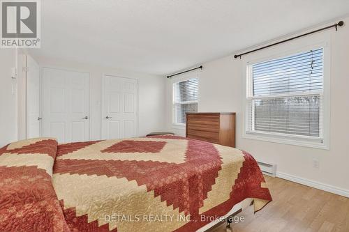 40 Appleby Private, Ottawa, ON - Indoor Photo Showing Bedroom