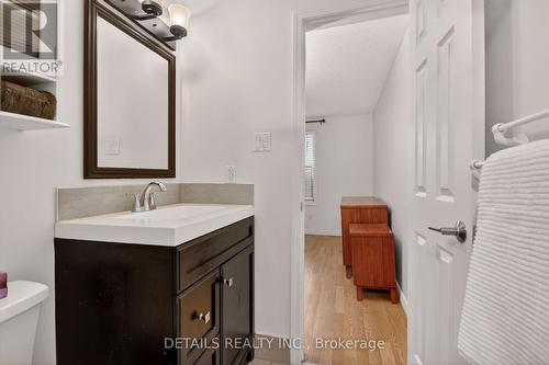 40 Appleby Private, Ottawa, ON - Indoor Photo Showing Bathroom