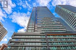 2512 - 127 BROADWAY AVENUE  Toronto, ON M4P 1V4