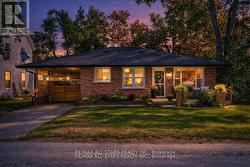 34 WILLIAM STREET  Kawartha Lakes (Bobcaygeon), ON K0M 1A0