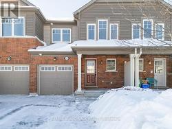 132 CONIFER CREEK CIRCLE  Ottawa, ON K2M 0M2