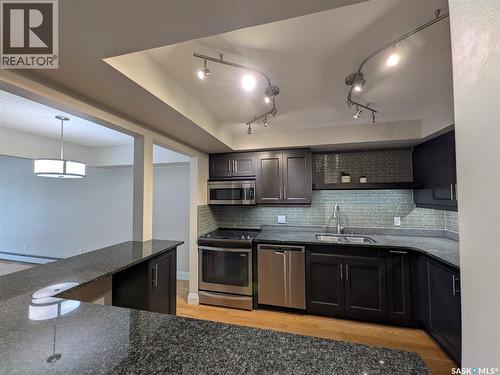 204 921 Main Street E, Saskatoon, SK - Indoor Photo Showing Kitchen