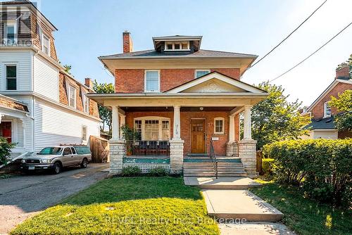 17 BEECHER STREET  St. Catharines (Downtown), ON L2R 5S4