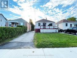52 CLAREMORE AVENUE Toronto, ON M1N 3R9