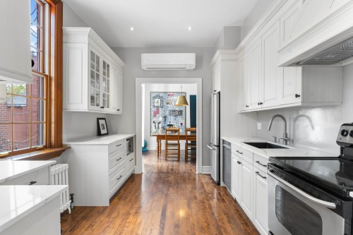 Kitchen - 382A Av. Metcalfe, Westmount, QC - Indoor Photo Showing Kitchen With Upgraded Kitchen