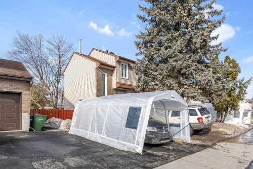 Parking - 4449 Boul. Jacques-Bizard, Montréal (Pierrefonds-Roxboro), QC - Outdoor