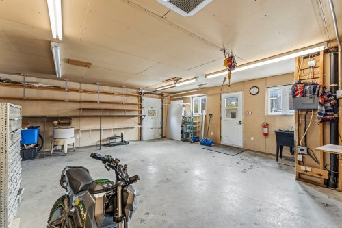 Atelier - 1107 Rue Principale E., Magog, QC - Indoor Photo Showing Garage