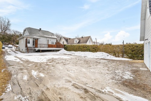 Face arrière - 1107 Rue Principale E., Magog, QC - Outdoor