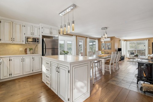 Cuisine - 60 Ch. De La Côte-À-Menick, Mandeville, QC - Indoor Photo Showing Kitchen With Upgraded Kitchen