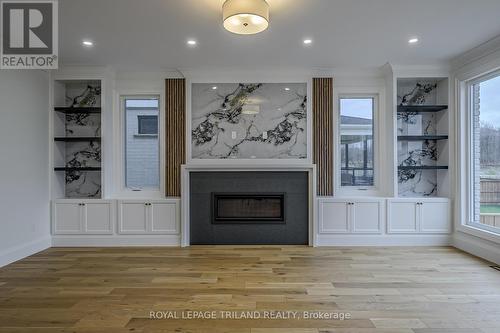 4038 Ayrshire Avenue, London South (South V), ON - Indoor Photo Showing Other Room With Fireplace