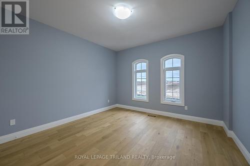4038 Ayrshire Avenue, London South (South V), ON - Indoor Photo Showing Other Room