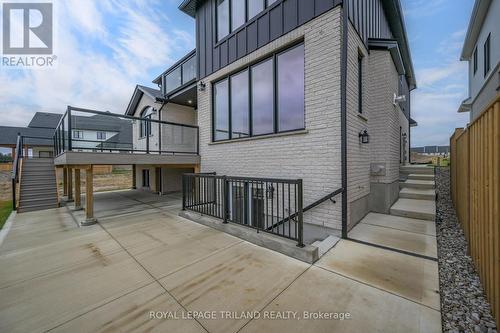4038 Ayrshire Avenue, London South (South V), ON - Outdoor With Deck Patio Veranda With Exterior