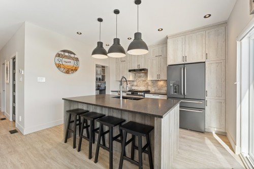 Cuisine - 752 Ch. Viens, Magog, QC - Indoor Photo Showing Kitchen With Double Sink With Upgraded Kitchen