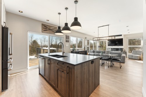 Cuisine - 752 Ch. Viens, Magog, QC - Indoor Photo Showing Kitchen With Double Sink With Upgraded Kitchen