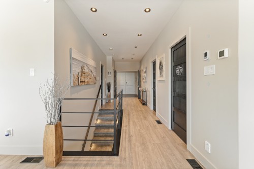 Corridor - 752 Ch. Viens, Magog, QC - Indoor Photo Showing Other Room