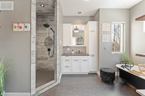 Salle de bains attenante à la CCP - 752 Ch. Viens, Magog, QC - Indoor Photo Showing Bathroom