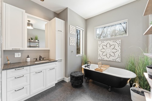 Salle de bains attenante à la CCP - 752 Ch. Viens, Magog, QC - Indoor Photo Showing Bathroom