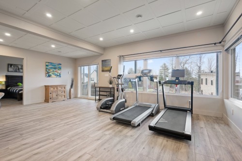 Salle familiale - 752 Ch. Viens, Magog, QC - Indoor Photo Showing Gym Room