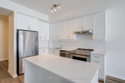 215-27 Korda Gate  Vaughan, ON L4K 0P6