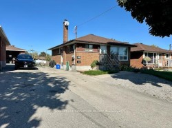 Main-368 Sharon Avenue  Oshawa, ON L1H 3T1