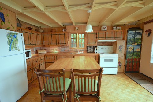 Coin-repas - 12481 Ch. Chadrofer, Labelle, QC - Indoor Photo Showing Kitchen