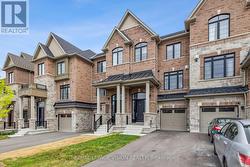38 ELKINGTON CRESCENT  Whitby, ON L1P 0L7