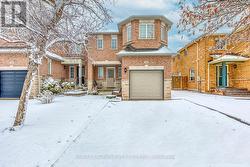 2468 NEWCASTLE CRESCENT  Oakville, ON L6M 4P3