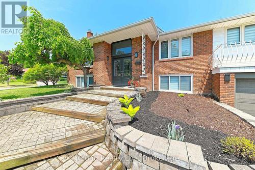 2101 Parkway Drive, Burlington, ON - Outdoor