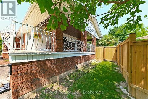 2101 Parkway Drive, Burlington, ON - Outdoor