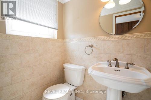 1296 Waterdown Road, Burlington, ON - Indoor Photo Showing Bathroom
