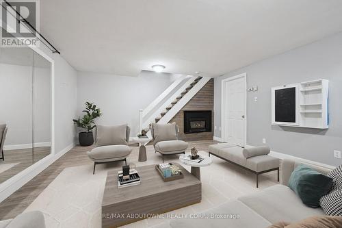 427 Bankside Crescent, Kitchener, ON - Indoor Photo Showing Living Room With Fireplace