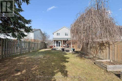 427 Bankside Crescent, Kitchener, ON - Outdoor