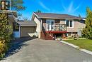 882 Samuels Crescent N, Regina, SK  - Outdoor With Facade 