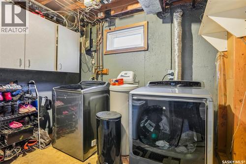 882 Samuels Crescent N, Regina, SK - Indoor Photo Showing Laundry Room