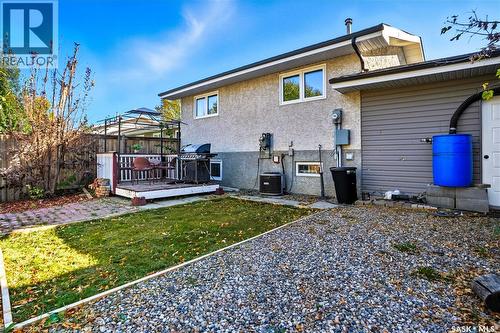 882 Samuels Crescent N, Regina, SK - Outdoor