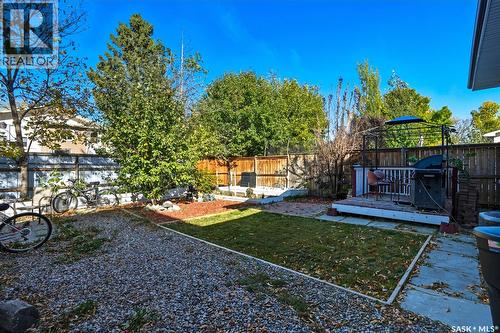 882 Samuels Crescent N, Regina, SK - Outdoor